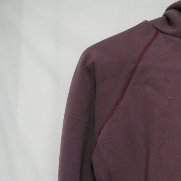AMERICAN EAGLE OUTFITTERS | large | Cozy Burgundy Pullover Hoodie - Picture 4 of 16